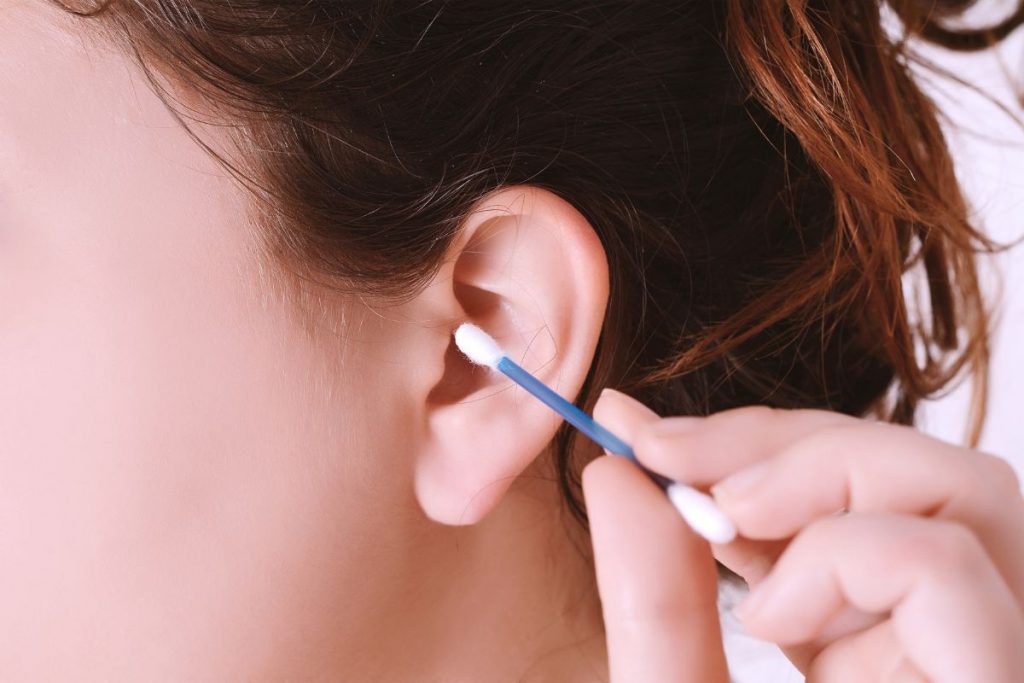 The Do's and Don'ts of Earwax Removal